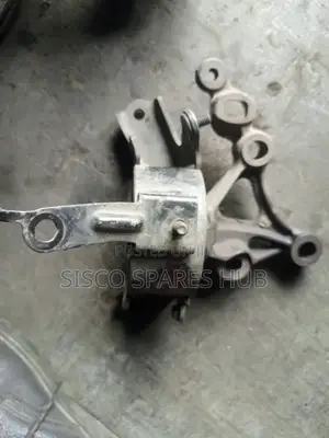 Gear Box Mounting Daihatsu Mira