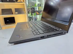 Laptop Lenovo Thinkpad T14s Gen 2 16GB Intel Core i7 SSD 512GB