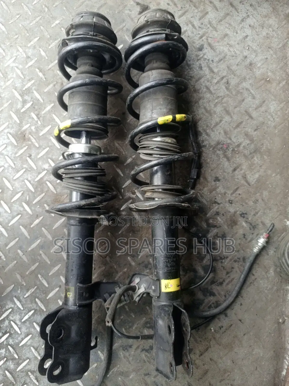 Shocks Nissan March