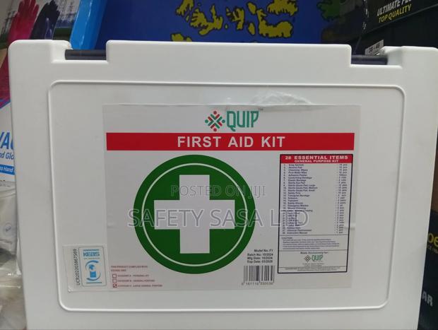Occupational First Aid Kit 28 Essential Items Upto 30 Persons
