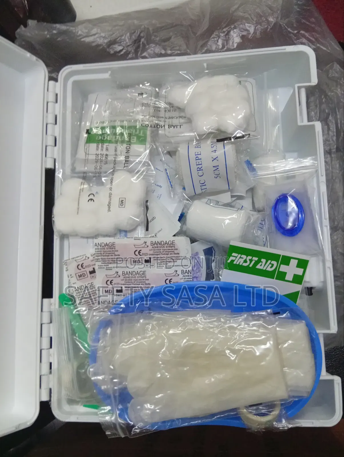 Occupational First Aid Kit 28 Essential Items Upto 30 Persons