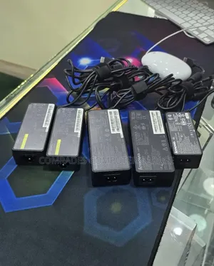 Chager Lenovo Usb Adapter.