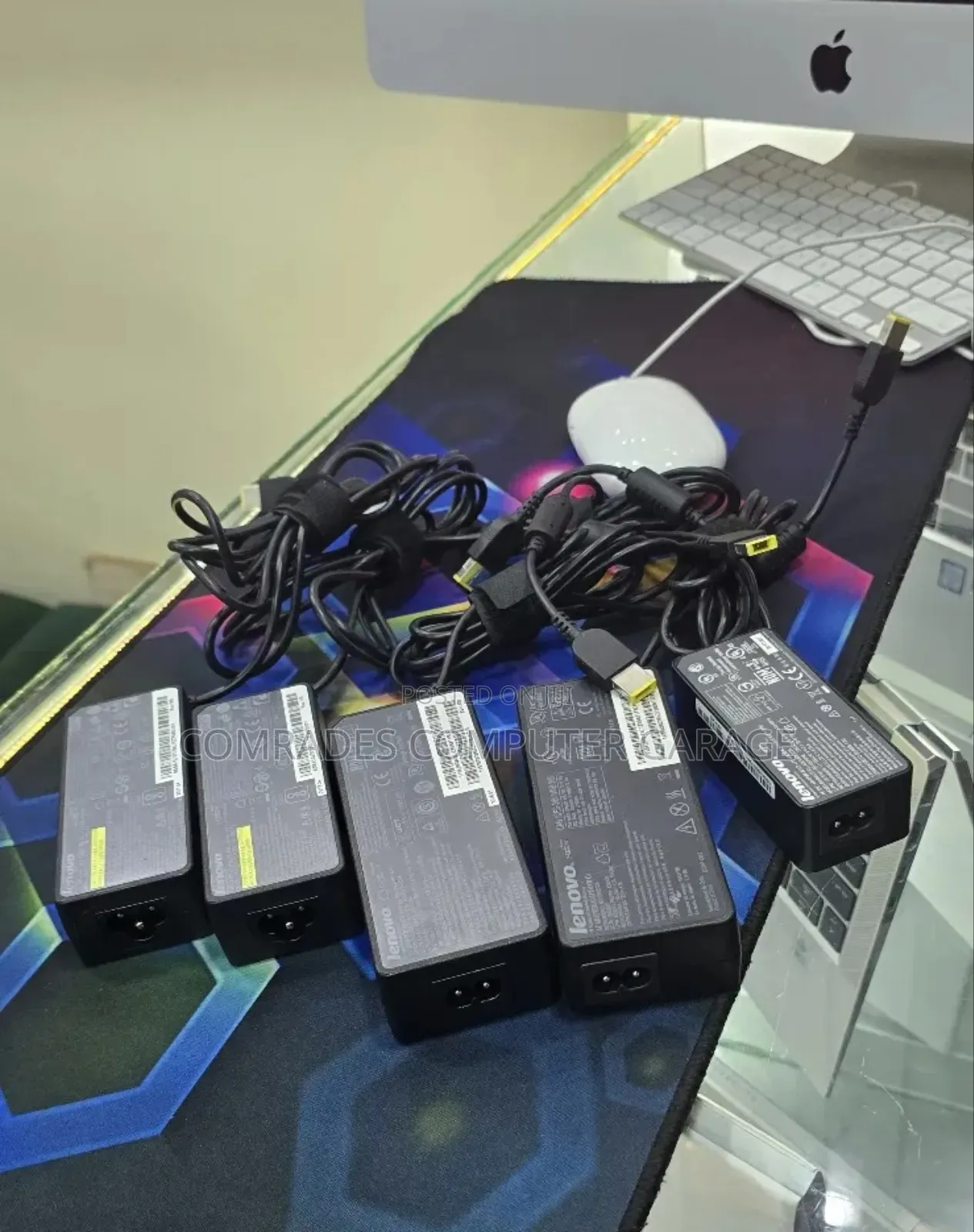Chager Lenovo Usb Adapter.