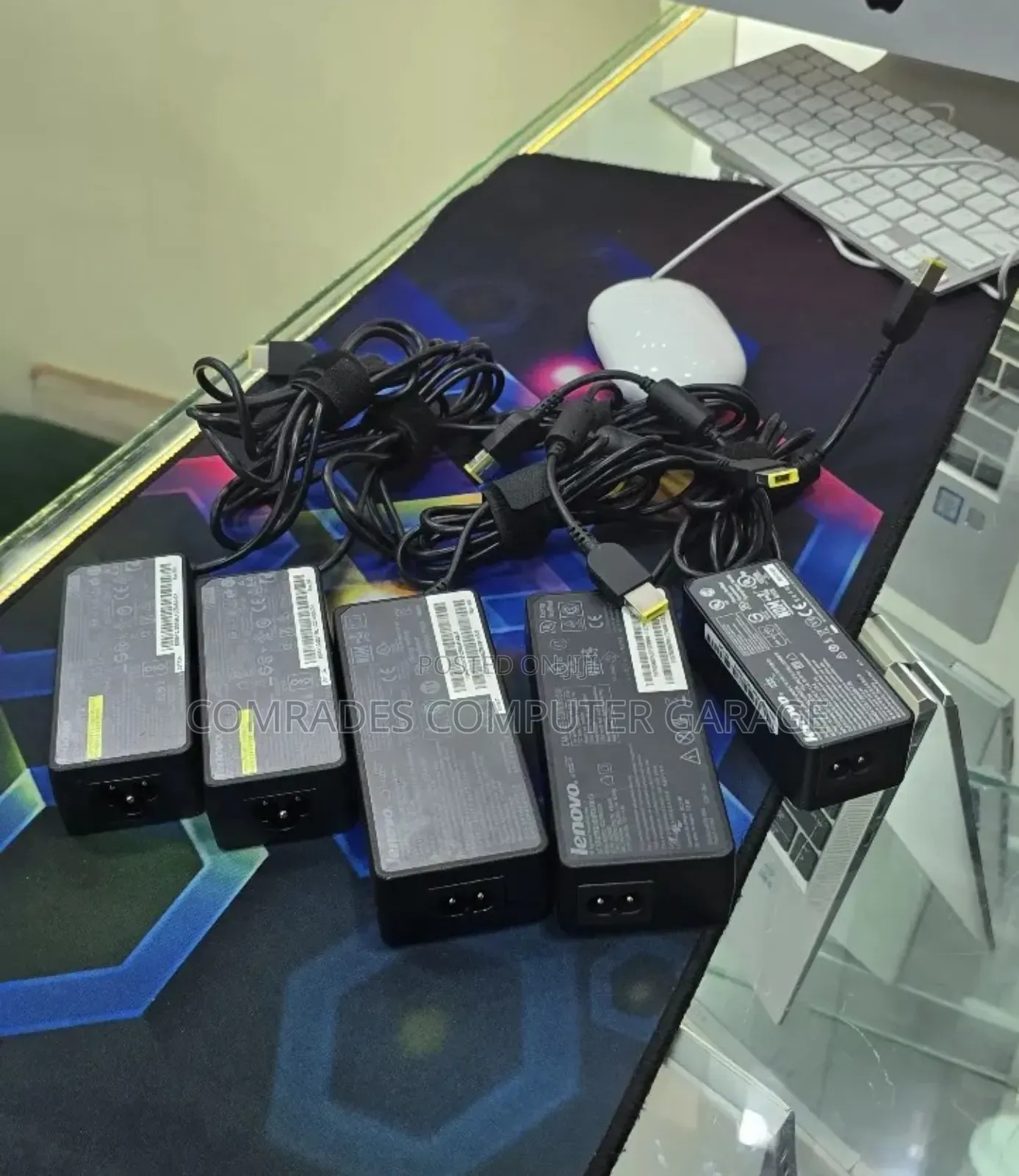 Chager Lenovo Usb Adapter.