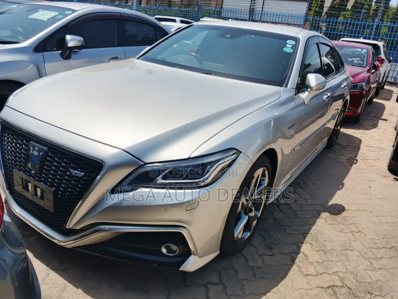 Toyota Crown 2018 Gray