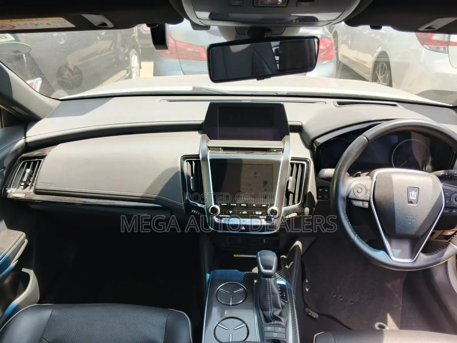 Toyota Crown 2018 Gray