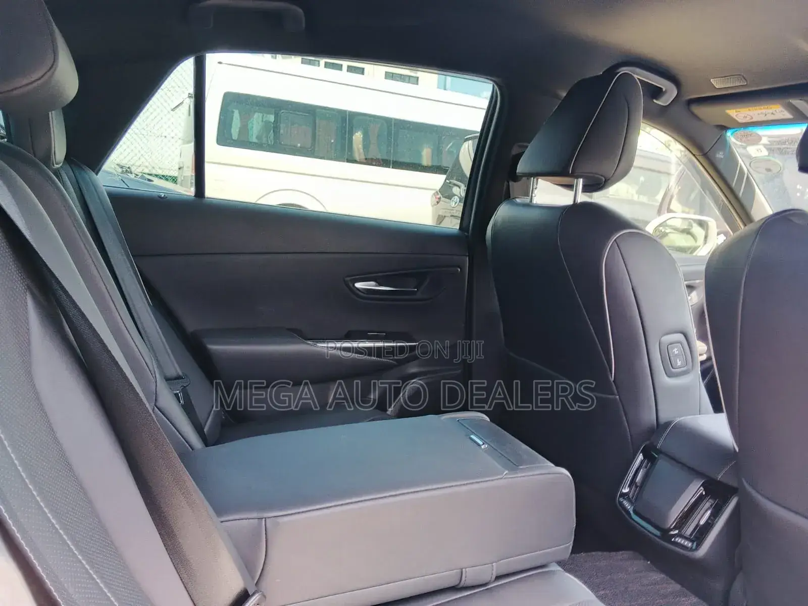 Toyota Crown 2018 Gray