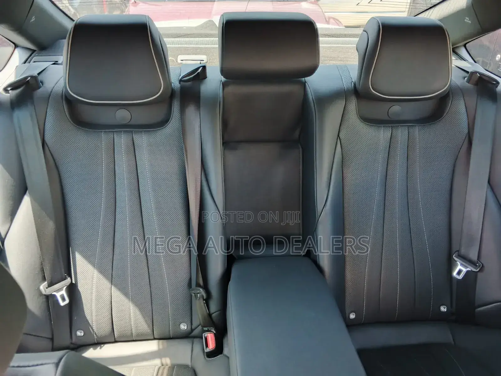 Toyota Crown 2018 Gray