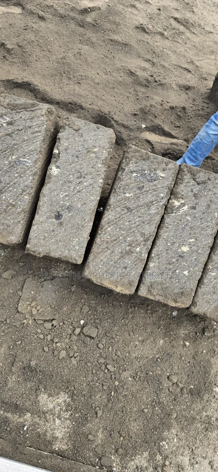 Ndarugo Machine Cut Stones