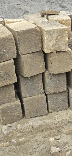 Ndarugo Machine Cut Stones 9*9 - main view