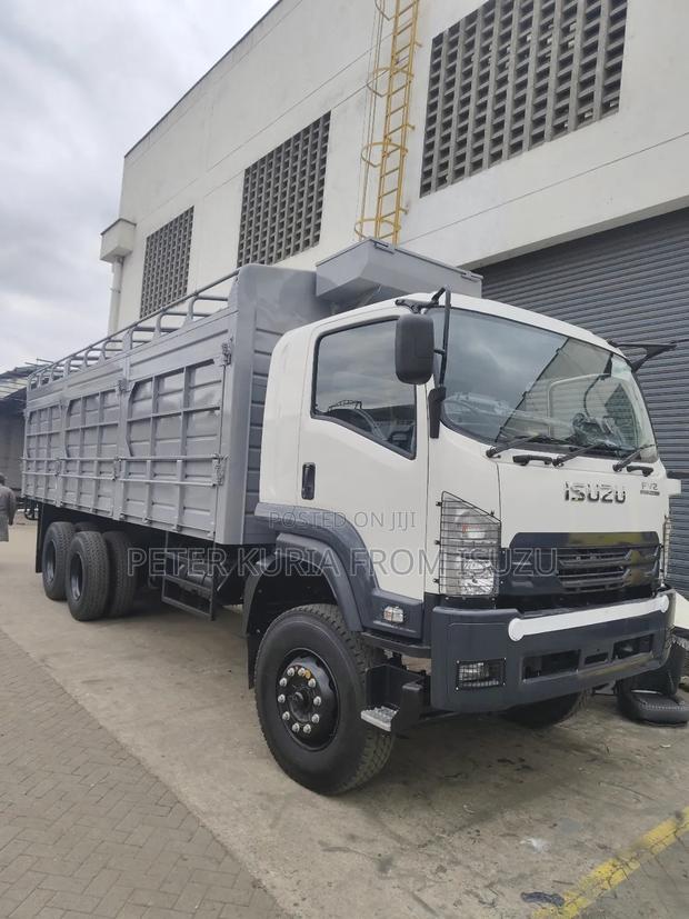 New Isuzu FVZ Blue Power - thumbnail 4