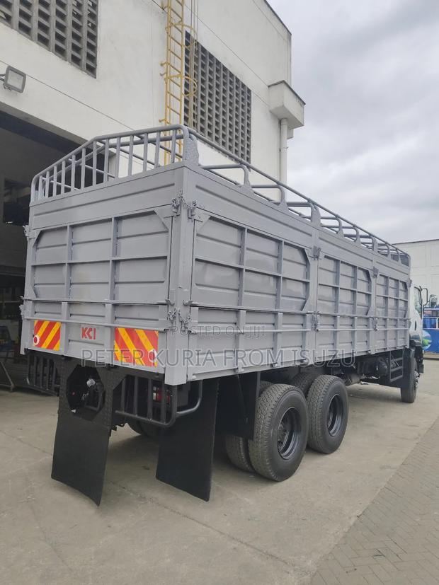 New Isuzu FVZ Blue Power