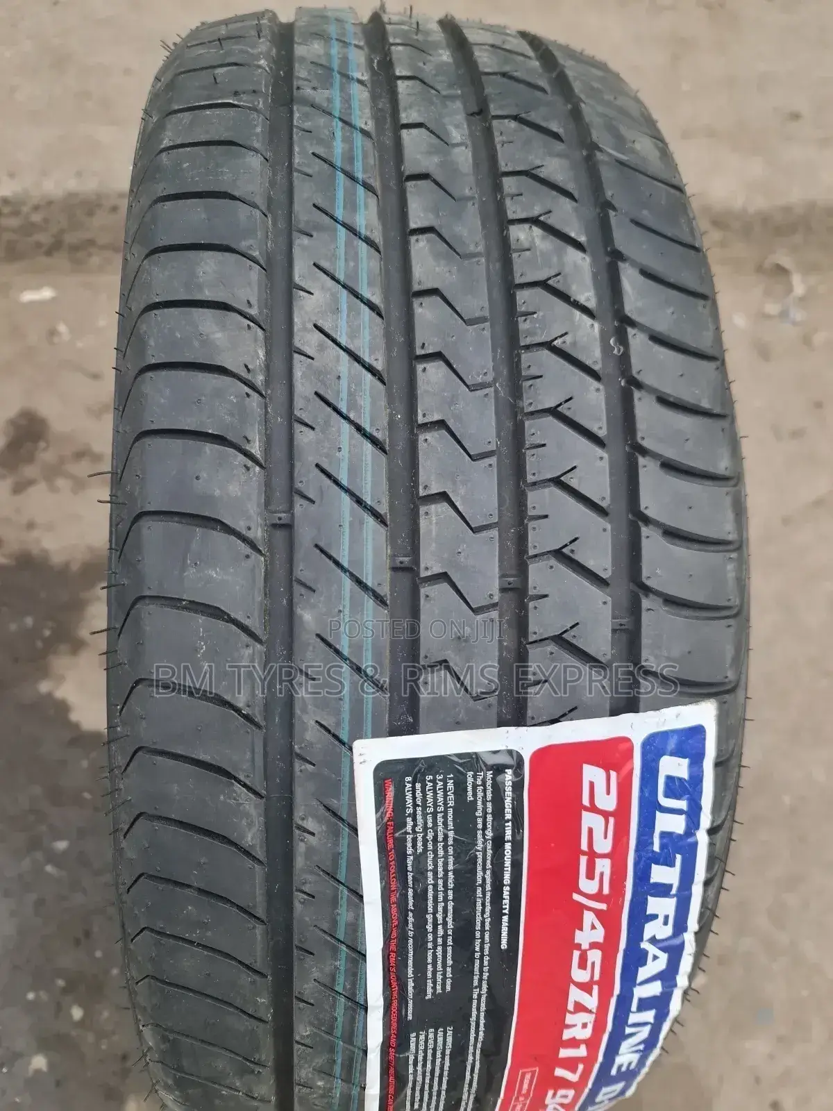 225 /45 R17 Vinmax Tyres.
