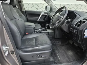 Toyota Land Cruiser Prado 2018 Brown