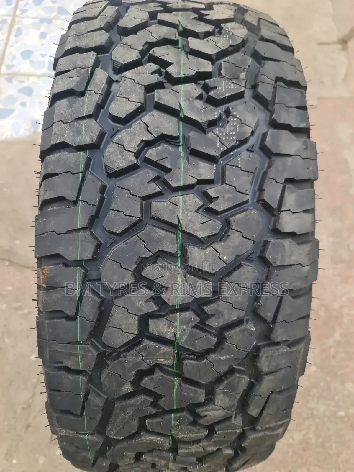 265 /55 R19 Comforser Tyres (All Terrrain) New Technology.