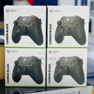 Xbox Wireless Controller, Carbon Black Version - main view