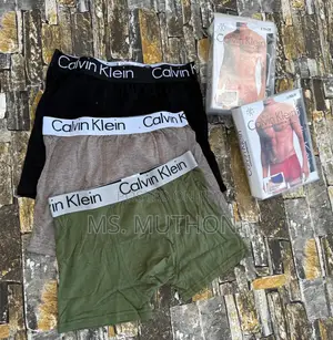 A Set of 3 Pieces Boxers Size M-2xl
