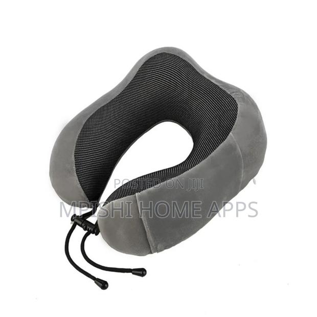 U-Shaped Travel Pillow - thumbnail 8