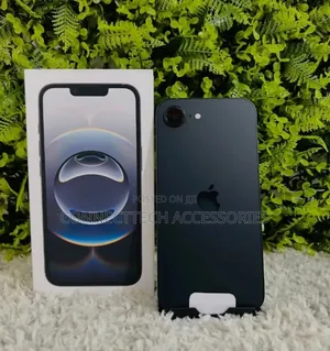 New Apple iPhone 16e 128 GB Black