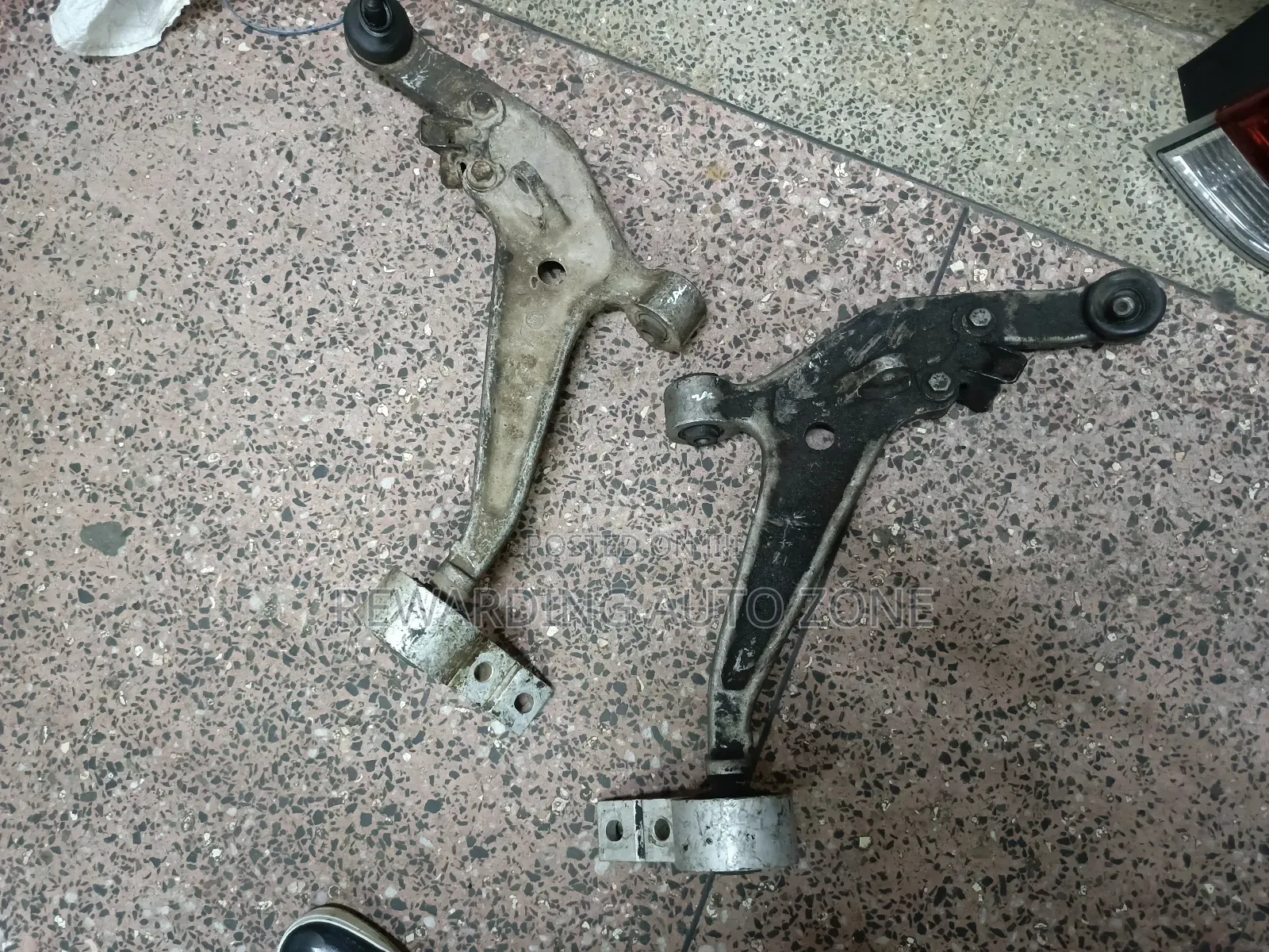 Nissan Ex Trail Nt30 2005 Control Arm.