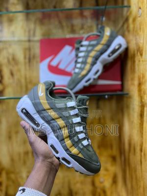 1st Qualitu Nike Airmax 95 Essential* "Olive " 39 -45 - thumbnail 2