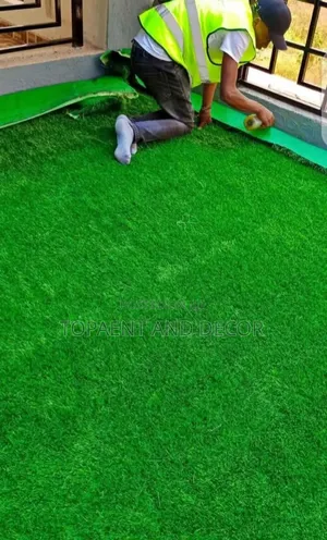 Evergreen Turf Grass for Playgrounds and Patios