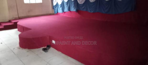 Full Room Wall to Wall Carpet Warm and Elegant Finish