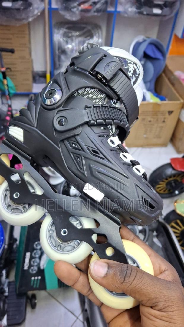 Adjustable Roller Skates Shoes - main view