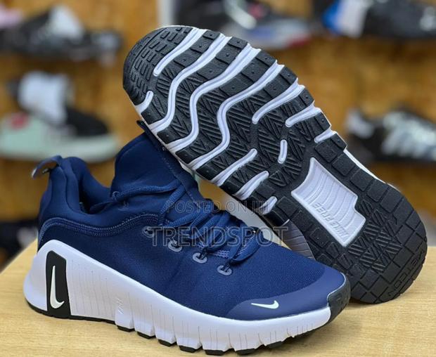 Nike Free Metcon 6 - thumbnail 2