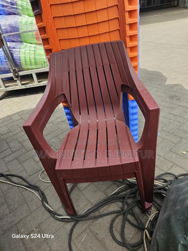 Plastic Chairs Vex Grey - thumbnail 2