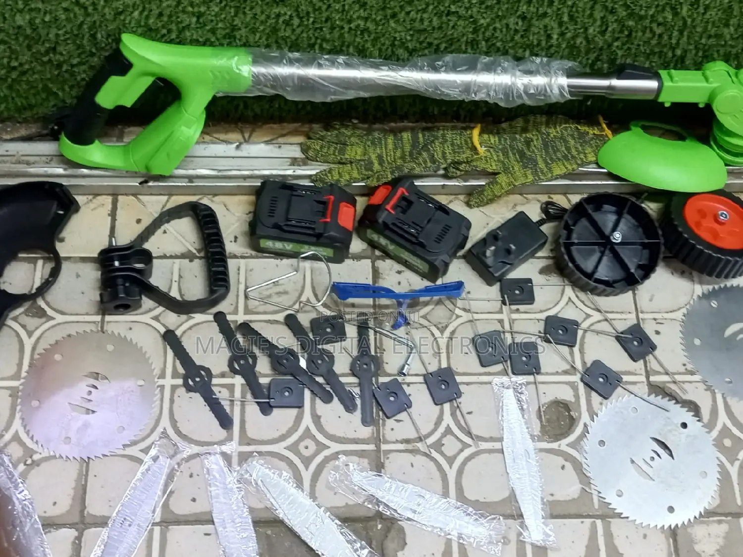 Highly Versatile 48v Makita Cordless Brush Cutter