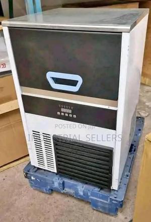 Well Preferred 40kg Ice Cube Maker Machine - thumbnail 2