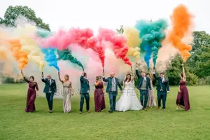 Romantic Smoke Bombs – Magical Wedding Photos