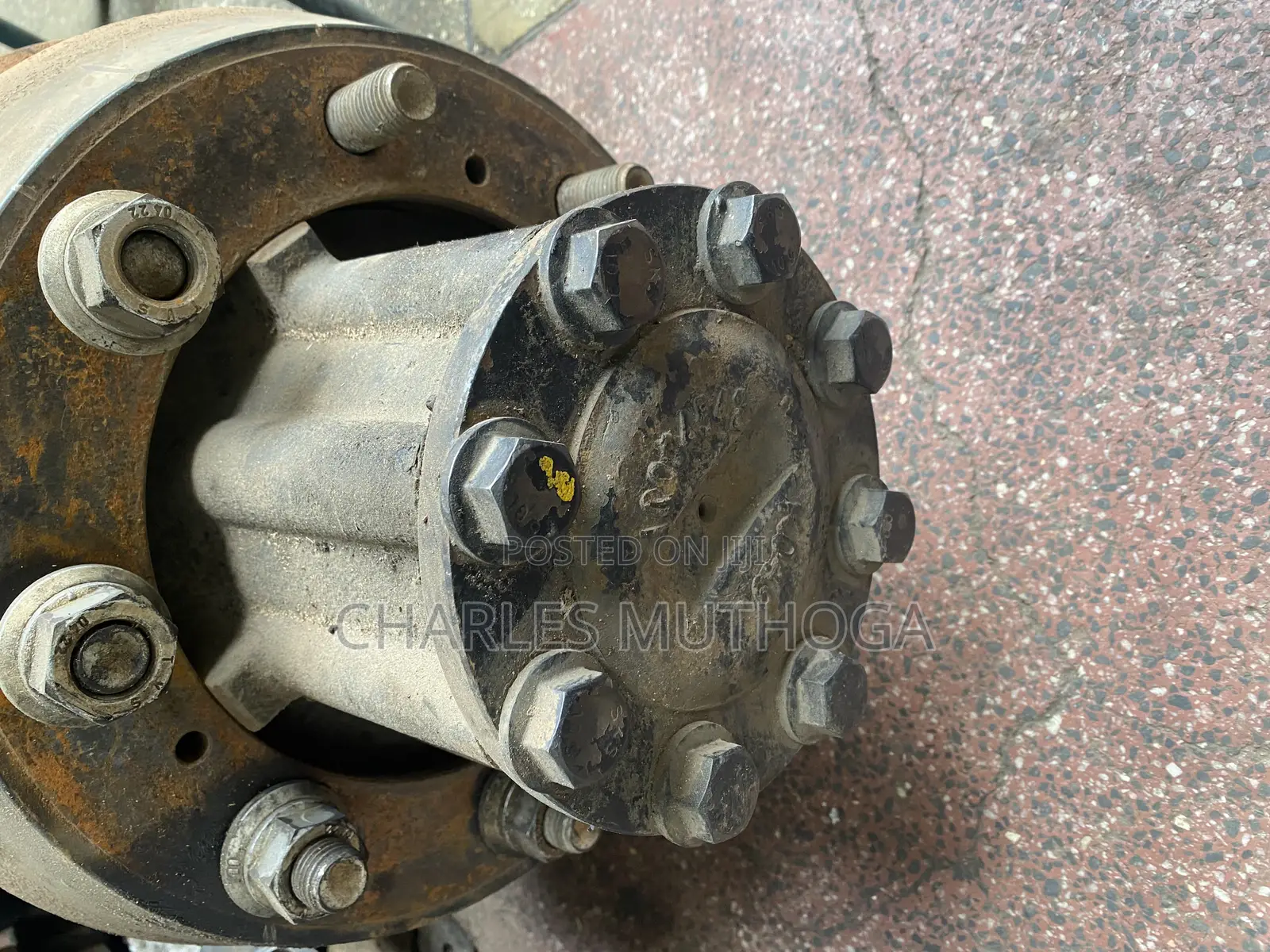 Fuso Fi Rear Hub