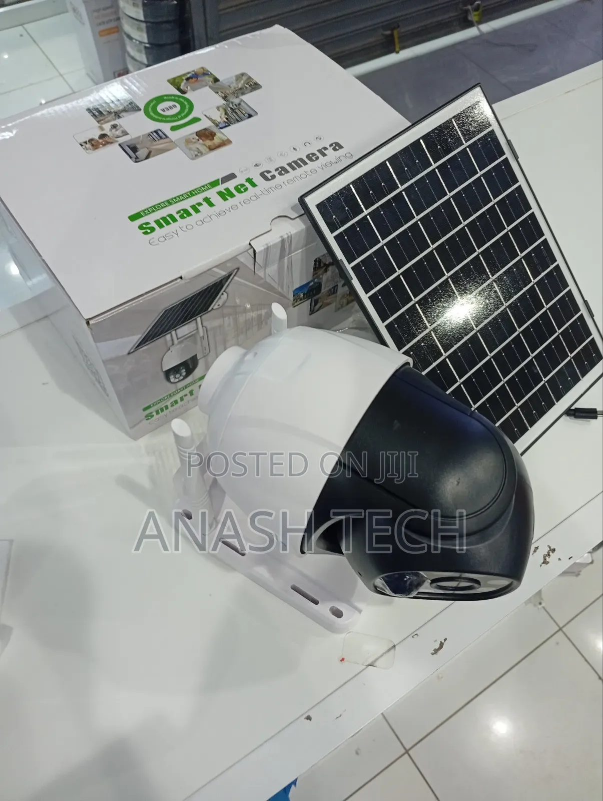 Powered by Solar Energy CCTV Single Lence CCTV