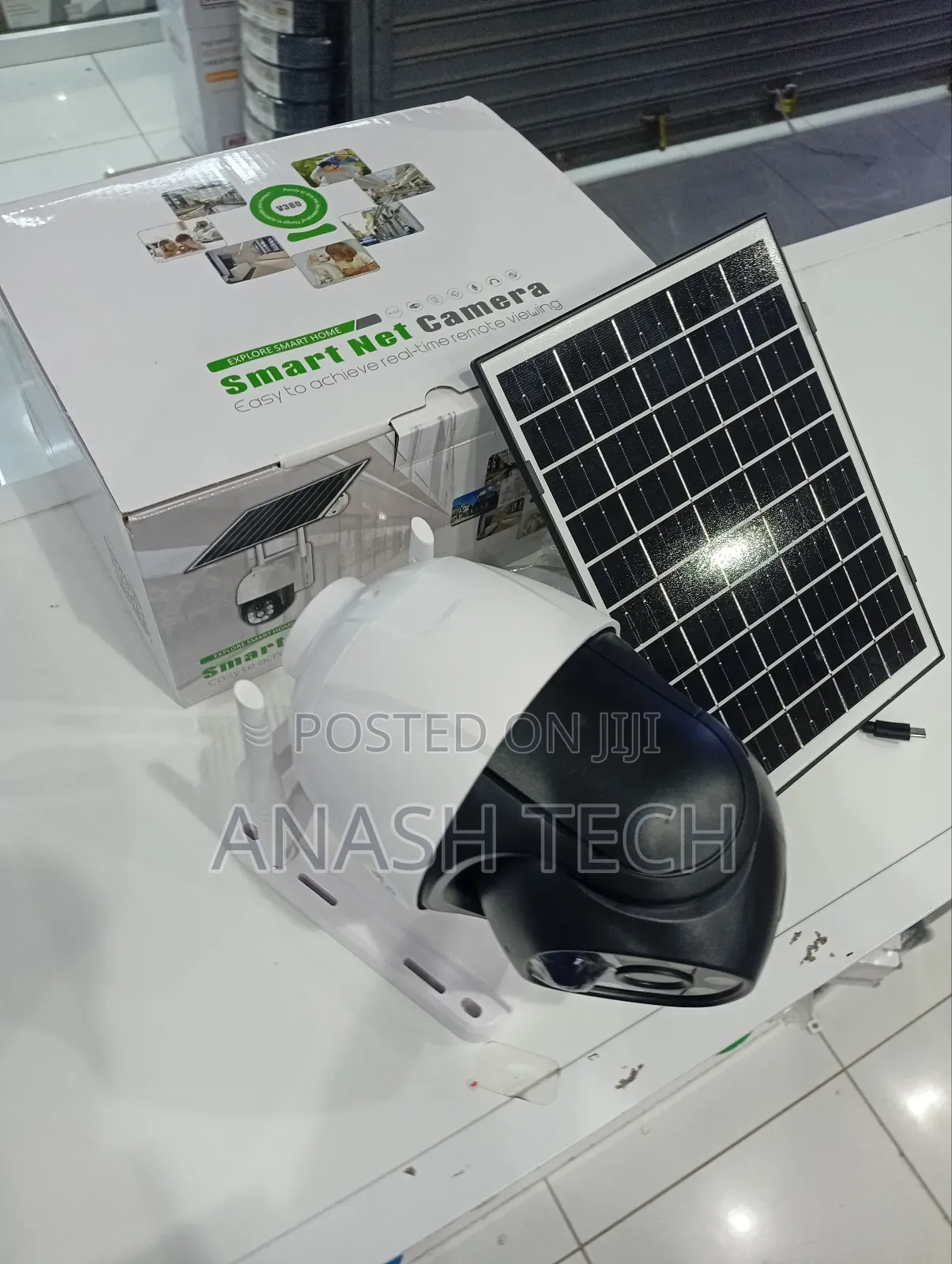 Powered by Solar Energy CCTV Single Lence CCTV