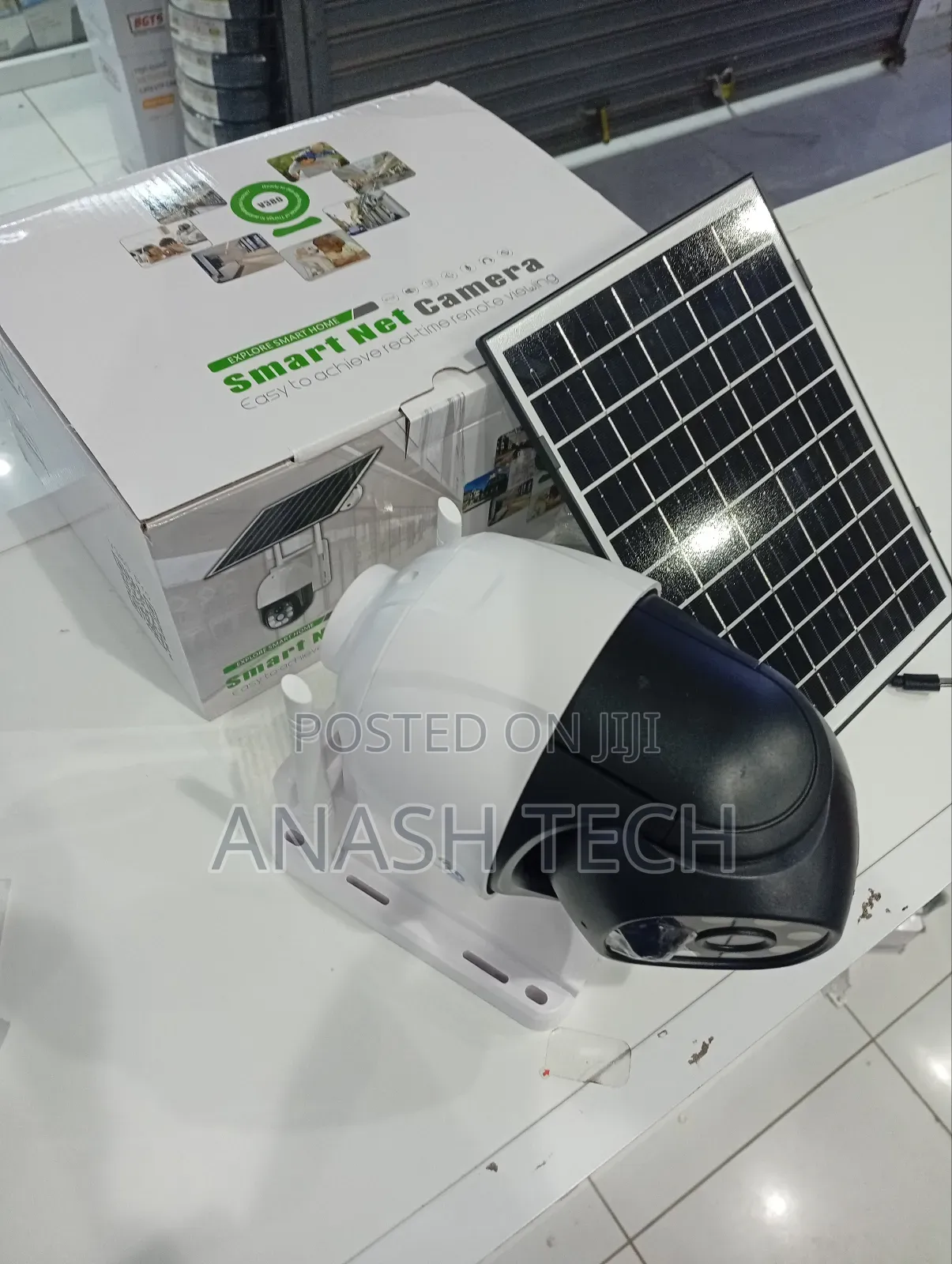 Built-in Battery for Backup Power CCTV Camera