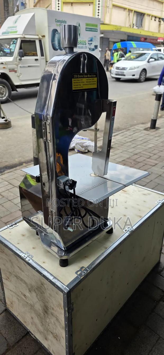 250 Bone Saw Machine. - main view