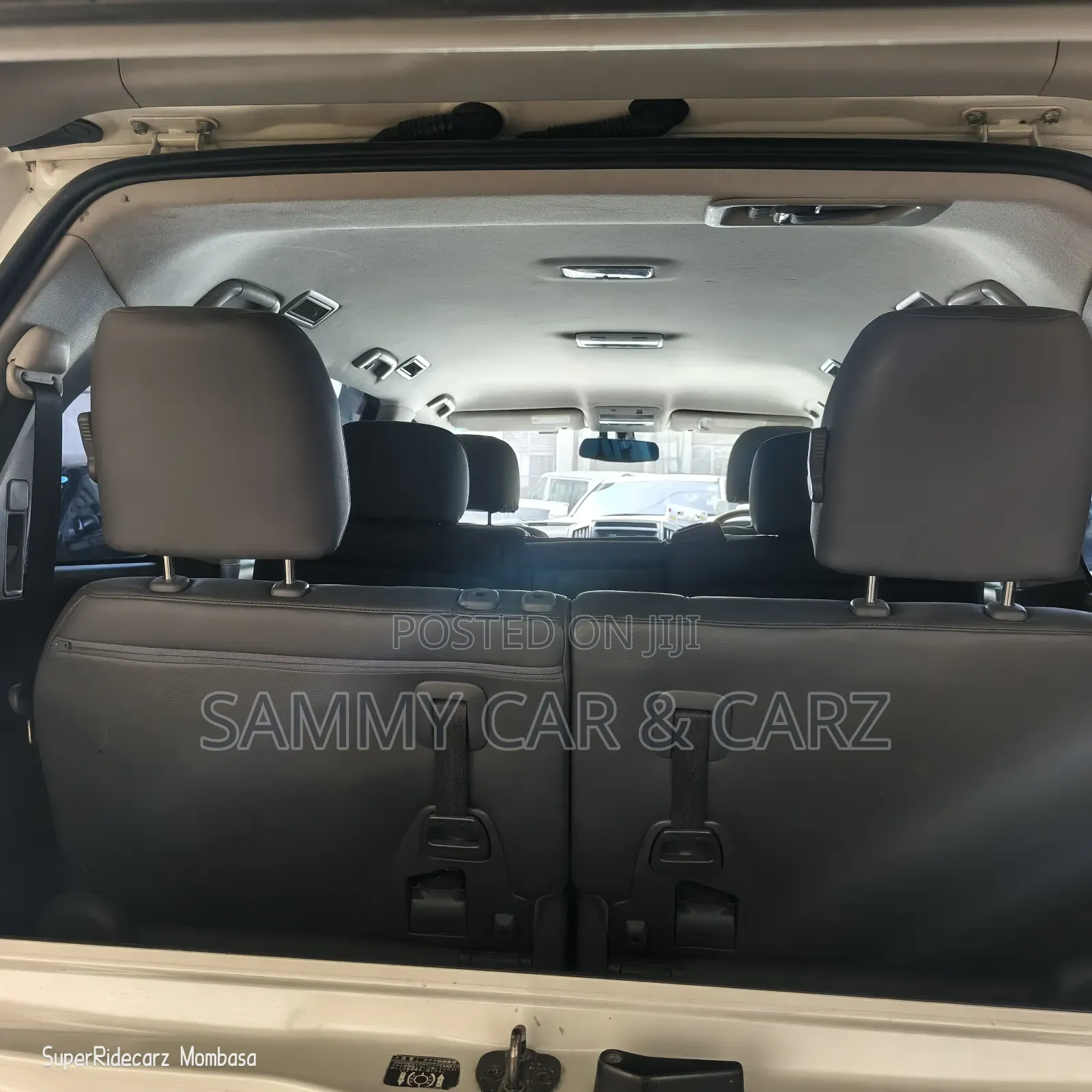 Toyota Land Cruiser 4.6 V8 ZX 2009 White