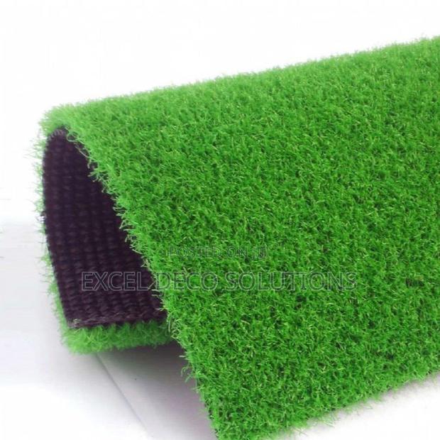 Grass Carpet – Green Comfort in Every Step You Take - main view