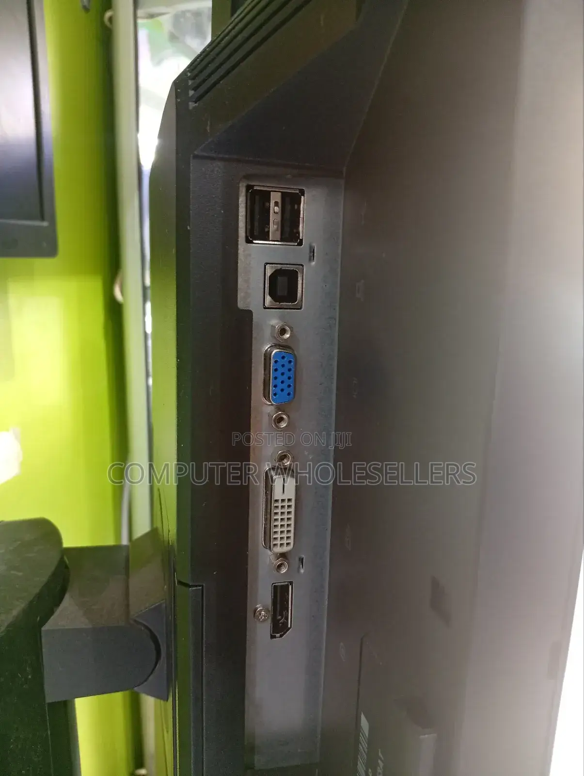 Hp 27" Monitor
