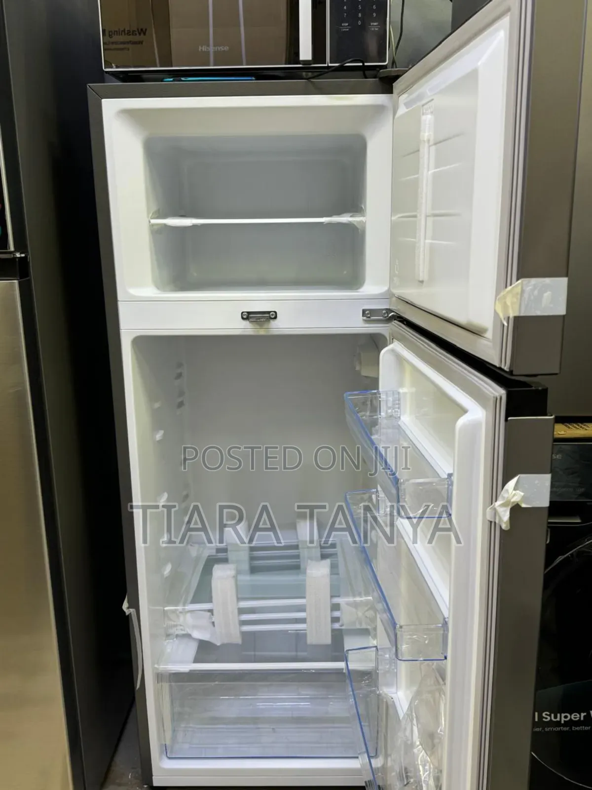 Hisense Double Door 320 Litres No Frost Fridge