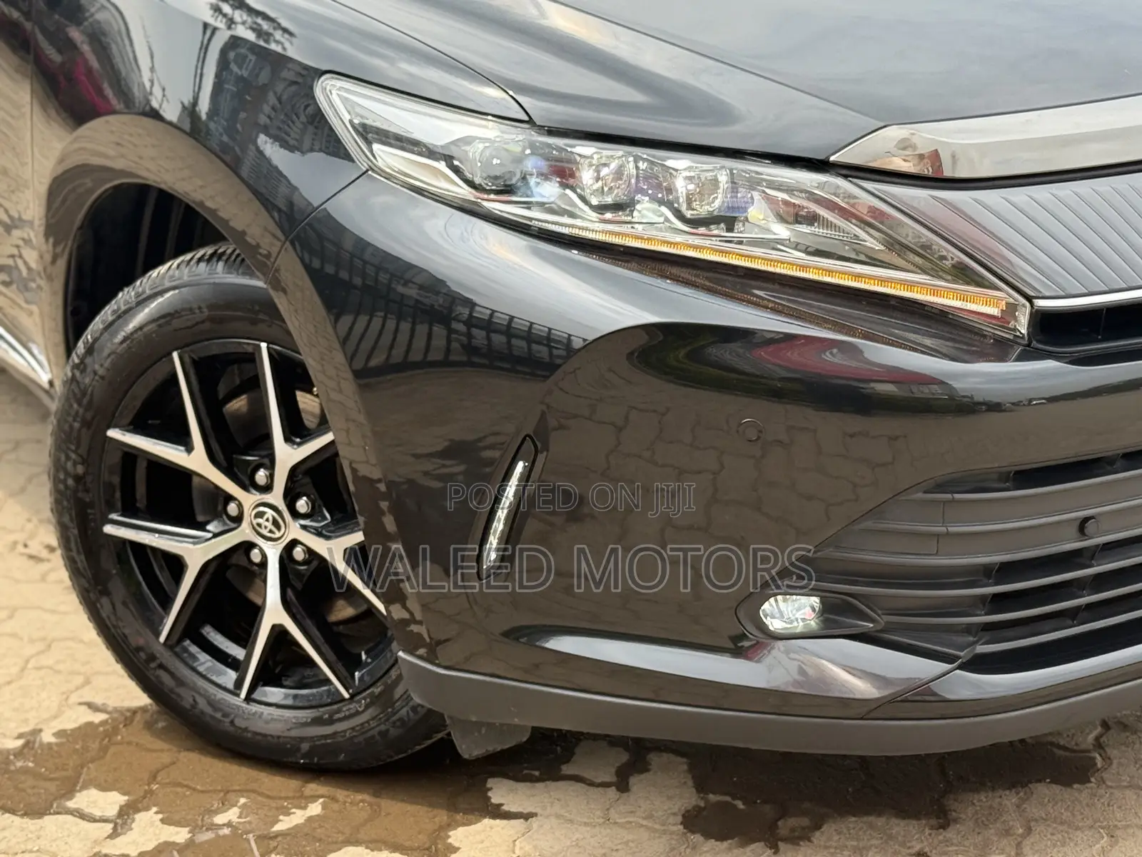Toyota Harrier 2.0 4WD 2019 Black