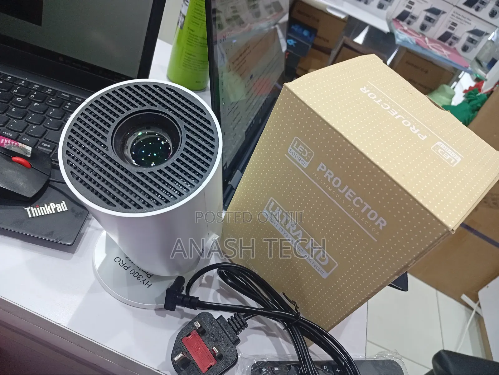 Portable Mini Android Projector, Hy 300 Pro.