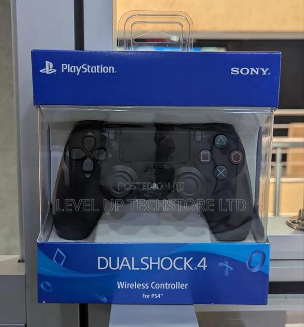 Sony Dualshock 4 Wireless Controller - main view