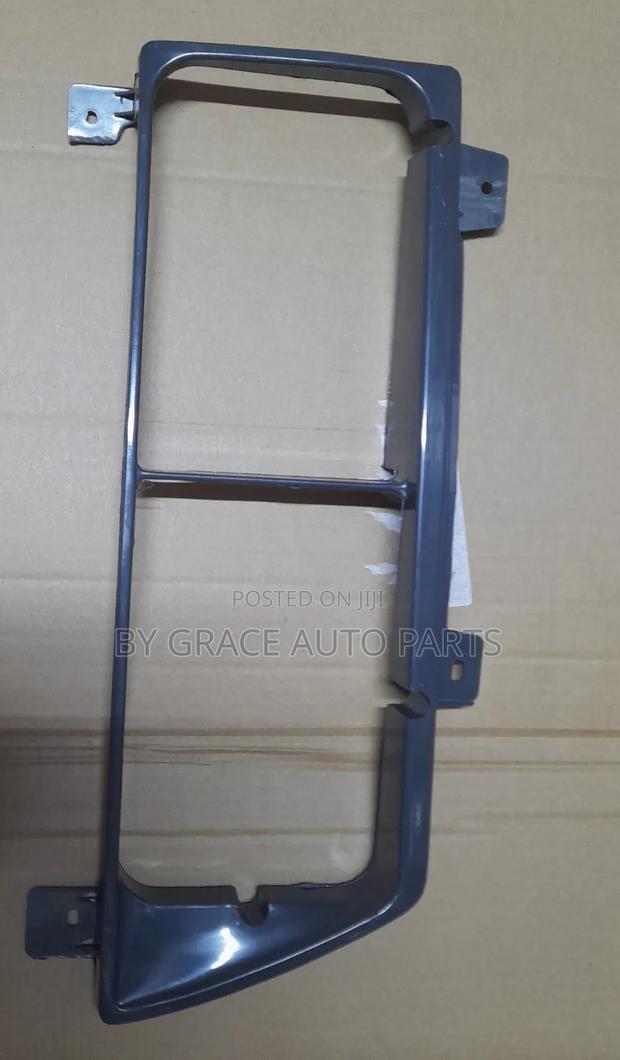 Headlamp Housing/Lightcase Isuzu NPR 3.6