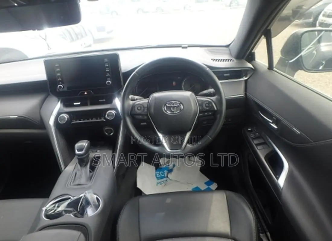 Toyota Harrier 2021