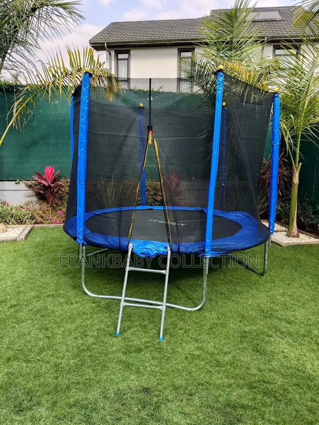 8ft Ruond Kids Trampoline - main view