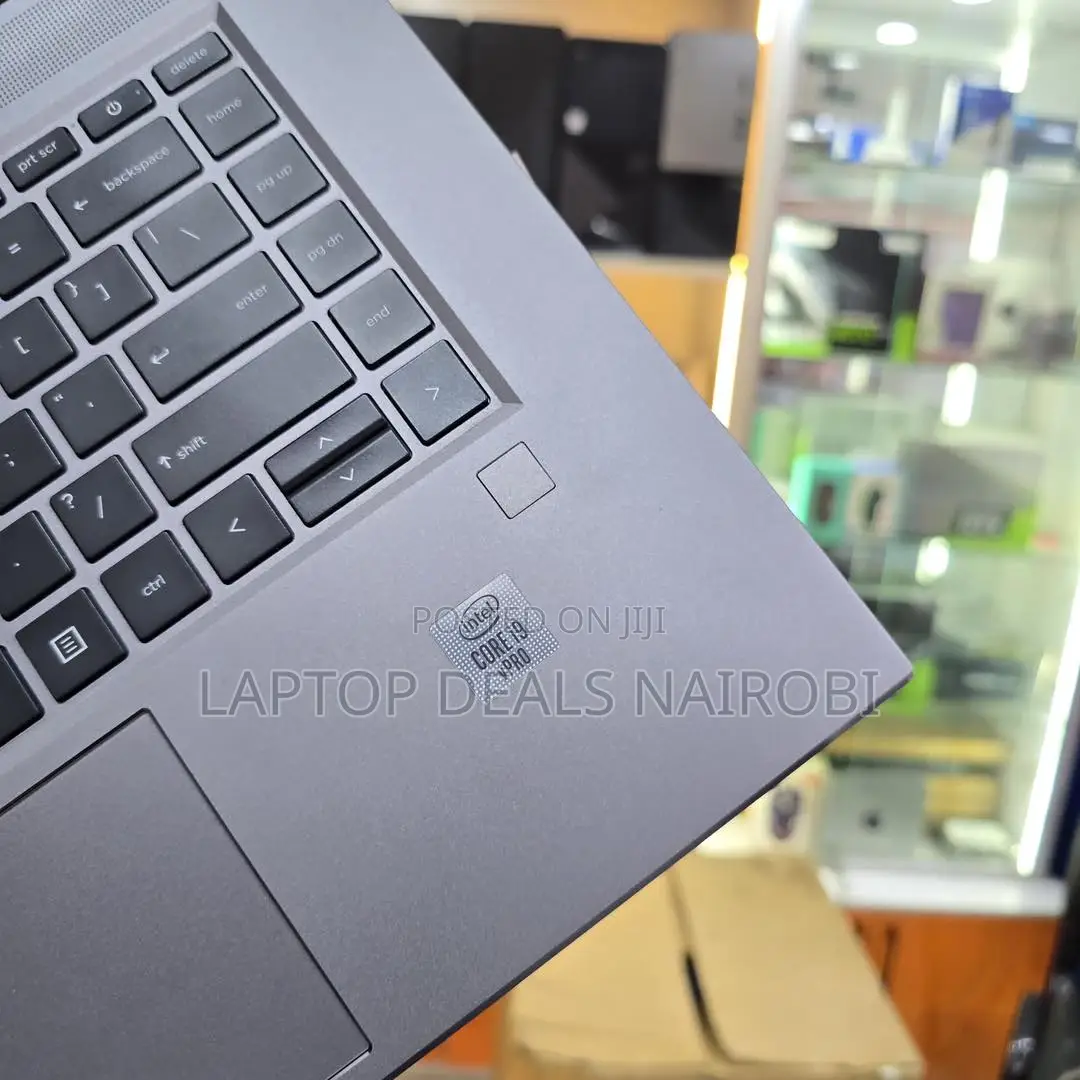 Laptop HP Zbook Studio G7 32GB Intel Core i9 SSD 1T