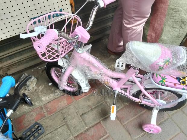 Size 12 Girl Pink Bike / Available Size 12 Girl Bike